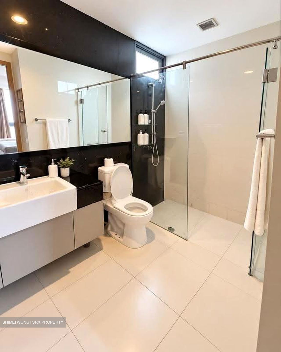Esparina Residences (D19), Condominium #624895361